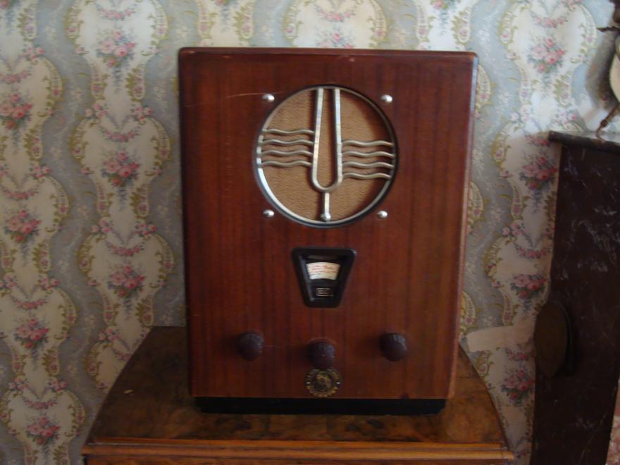 Media Name: poste_tsf_chambre_des_parents.jpg